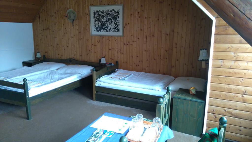 Penzion Encian Mýto pod Ďumbierom Zimmer foto